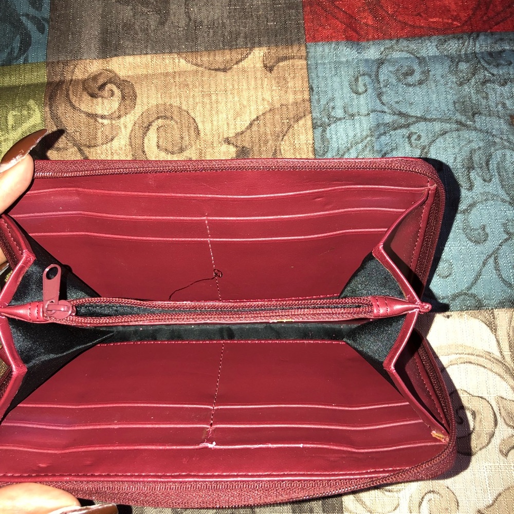 Red Wallet - Picture 4 of 4